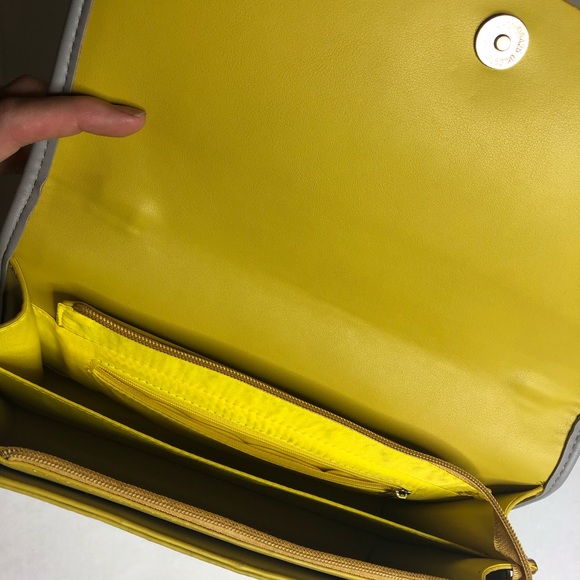 Small over shoulder purse - Picture 9 of 10